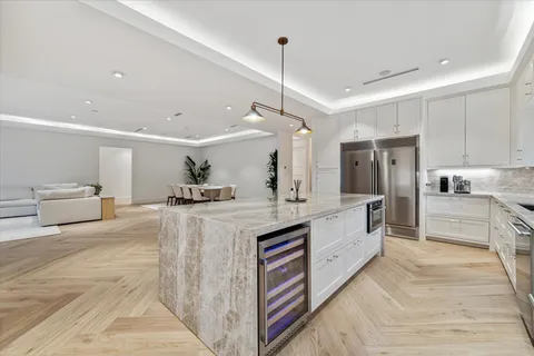 $2,275,000 | 5222 Woodway Drive, Houston, TX 77056