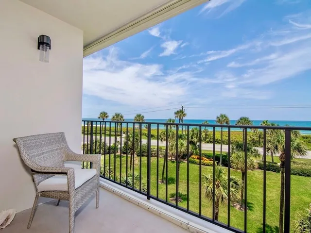 $2,650 | 5055 North Hwy A1A, Unit 404, Hutchinson Island, FL 34949