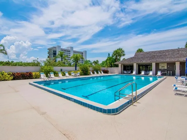 $2,650 | 5055 North Hwy A1A, Unit 404, Hutchinson Island, FL 34949