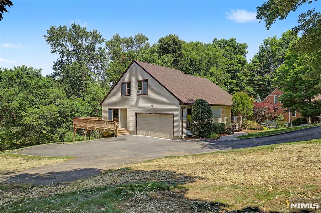 829 Ramapo Valley Road Oakland, NJ 07436 - Photo 2 of 50