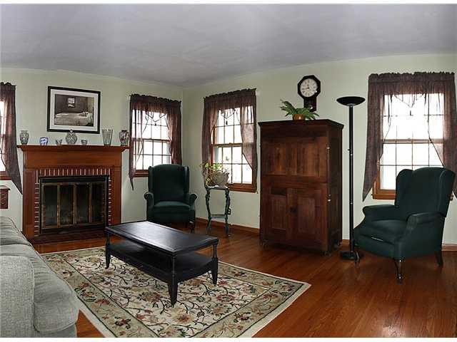 8018 Witherington Road Indianapolis, IN 46268 - Photo 3 of 24