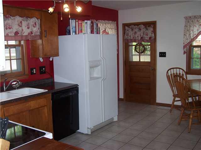 8018 Witherington Road Indianapolis, IN 46268 - Photo 6 of 24