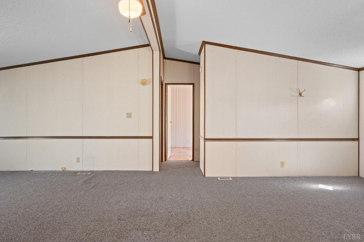 1675 Atkinson Hollow Road Vinton, VA 24179 - Photo 16 of 31