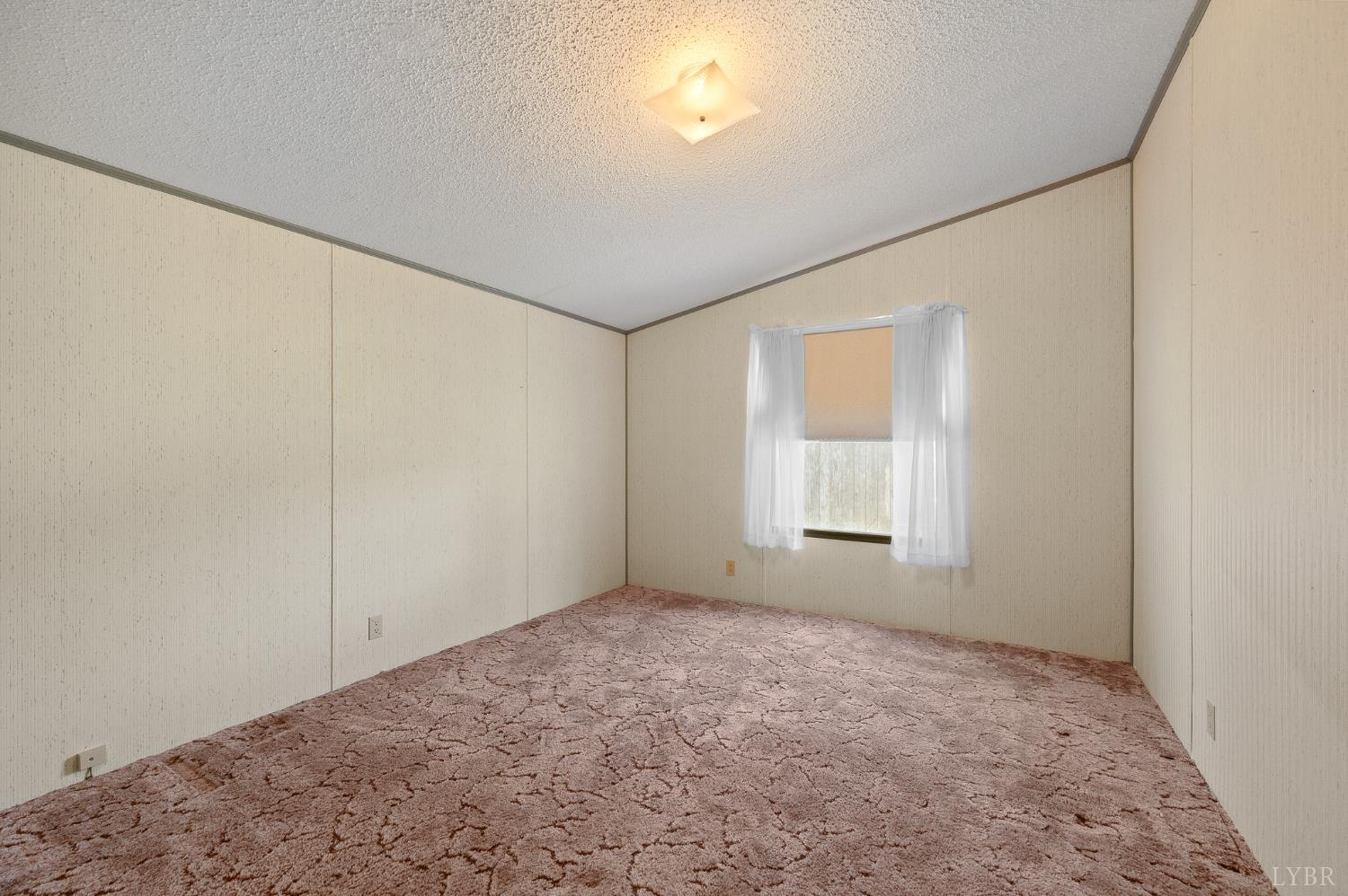 1675 Atkinson Hollow Road Vinton, VA 24179 - Photo 17 of 31