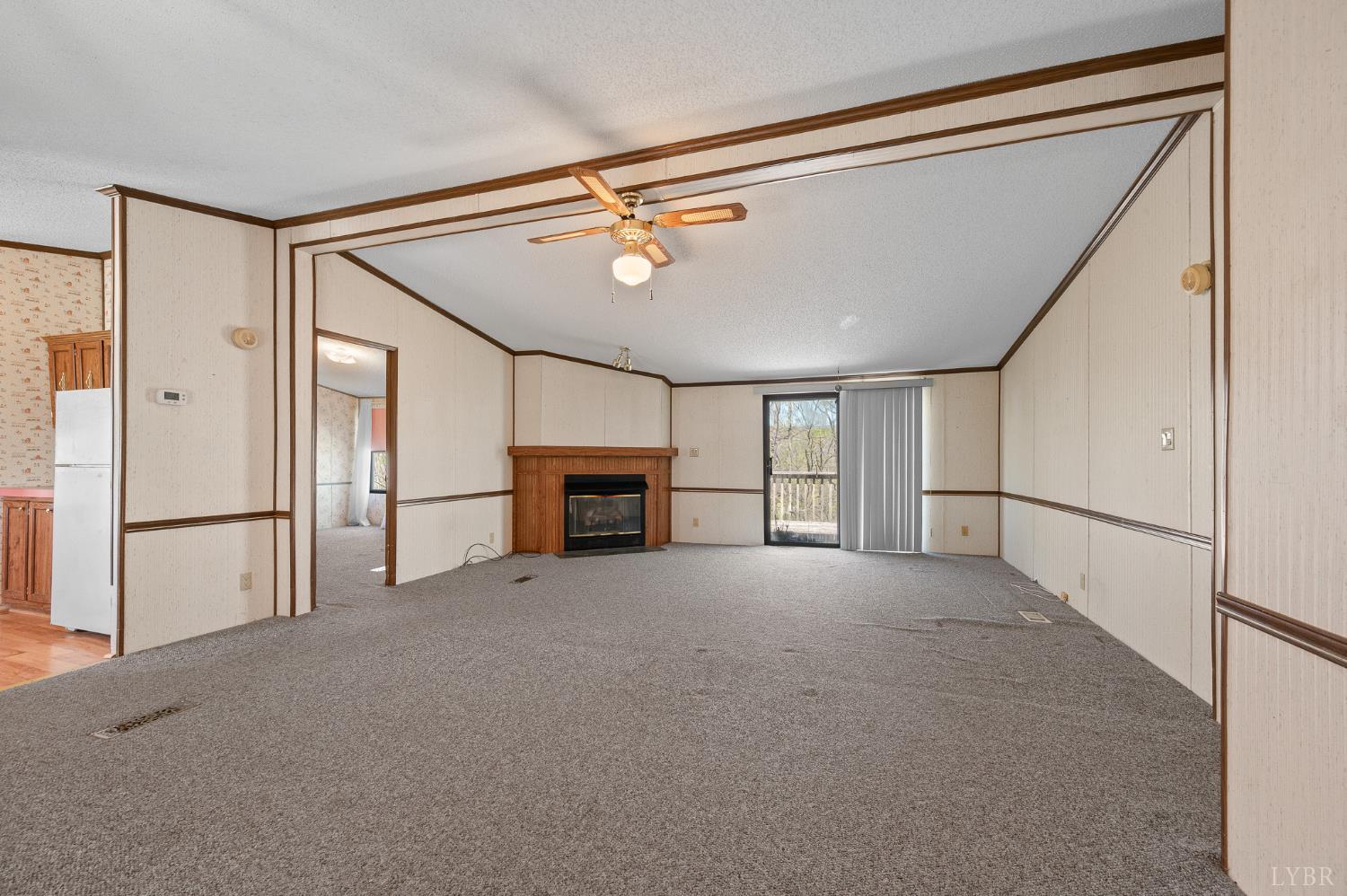 1675 Atkinson Hollow Road Vinton, VA 24179 - Photo 7 of 31