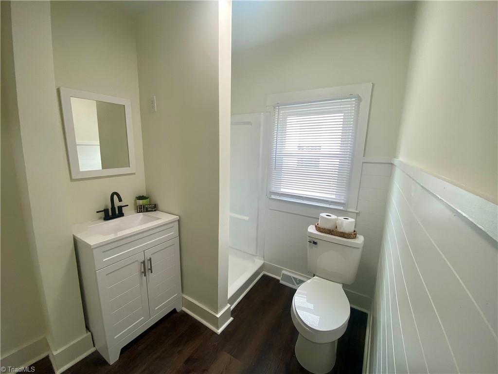515 Ridgecrest Drive High Point, NC 27262 - Photo 13 of 22 Gallery Image 13