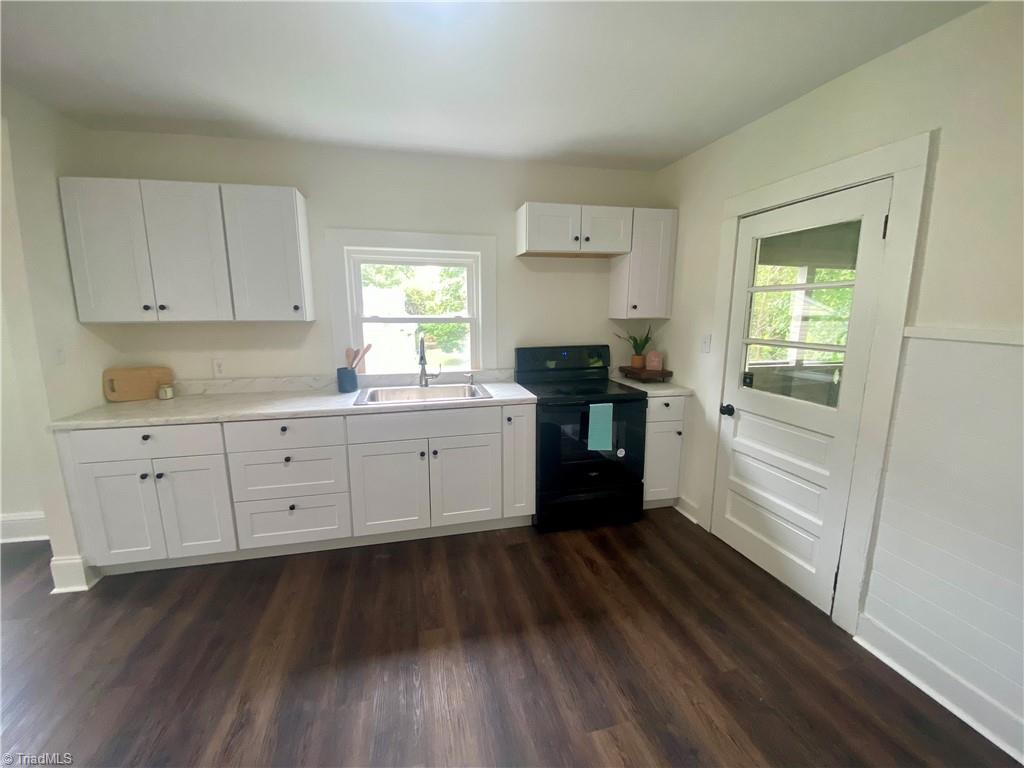 515 Ridgecrest Drive High Point, NC 27262 - Photo 6 of 22 Gallery Image 6