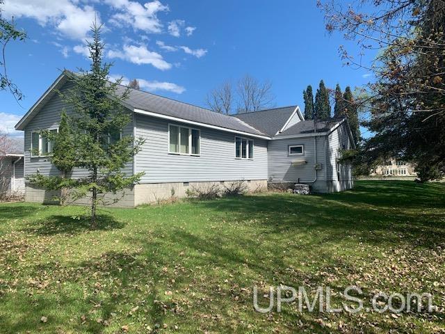 1114 Willow Road Gladstone, MI 49837 - Photo 33 of 43