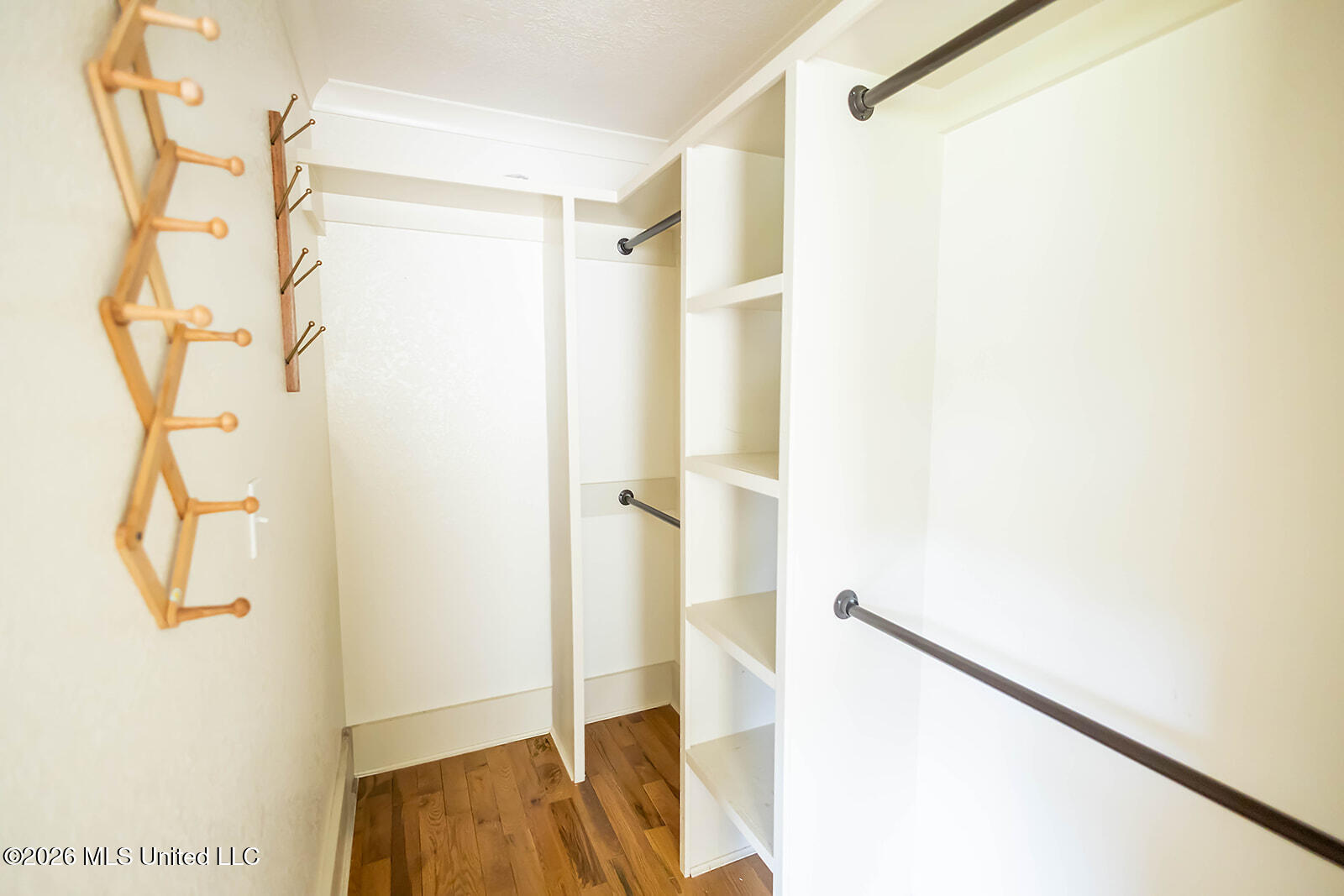 7101 Wayne Lane Biloxi, MS 39532 - Photo 19 of 20 Closet - wayne