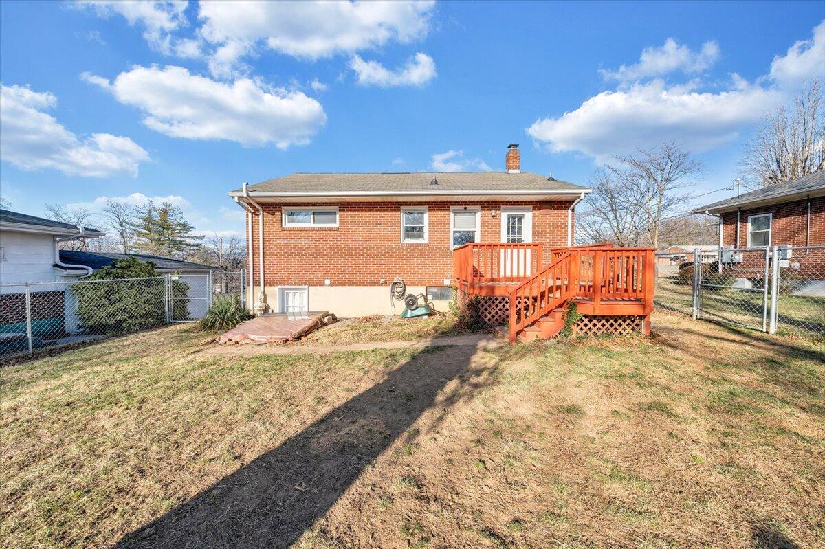 2346 Berkley Avenue Southwest Roanoke, VA 24015 - Photo 37 of 50 a view of a house with a snow on the road