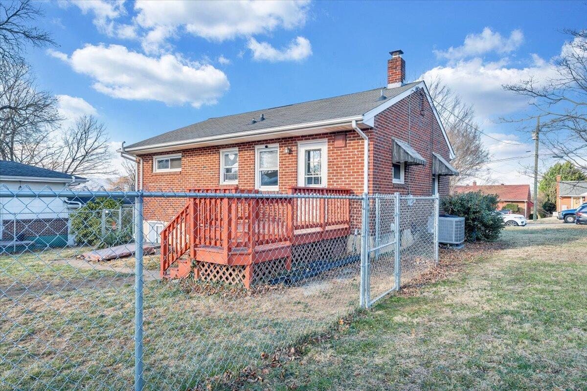 2346 Berkley Avenue Southwest Roanoke, VA 24015 - Photo 41 of 50 a view of a house with a yard