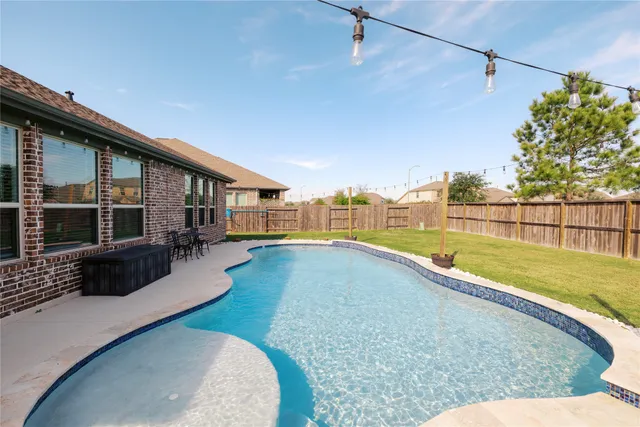 $2,550 | 9726 Dancing Grass Drive, Richmond, TX 77406