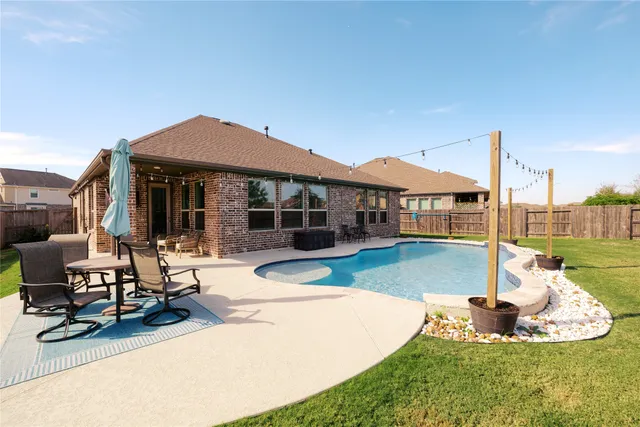 $2,550 | 9726 Dancing Grass Drive, Richmond, TX 77406