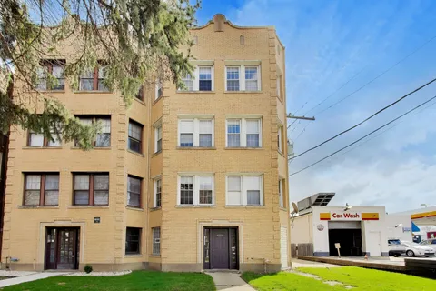 $980,000 | 4015 North Mozart Street, Chicago, IL 60618