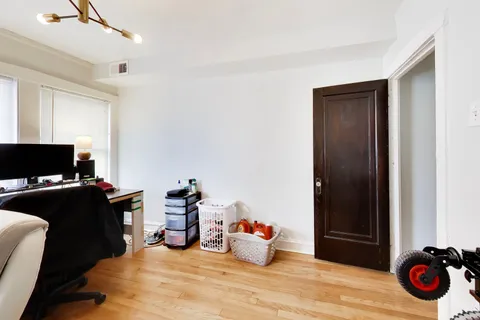 $980,000 | 4015 North Mozart Street, Chicago, IL 60618