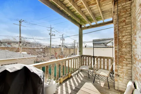 $980,000 | 4015 North Mozart Street, Chicago, IL 60618