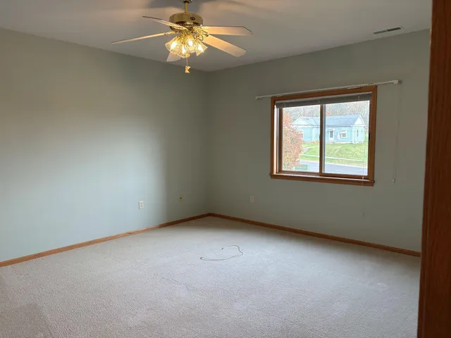 $299,900 | 223 5th Street, Unit 211, Hartford, WI 53027