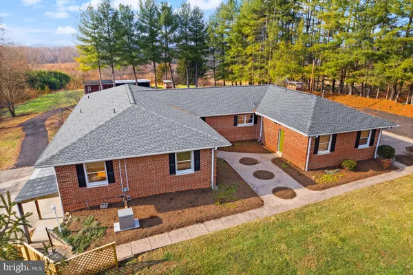 $1,175,000 | 375 7 Ponds Road, Amissville, VA 20106