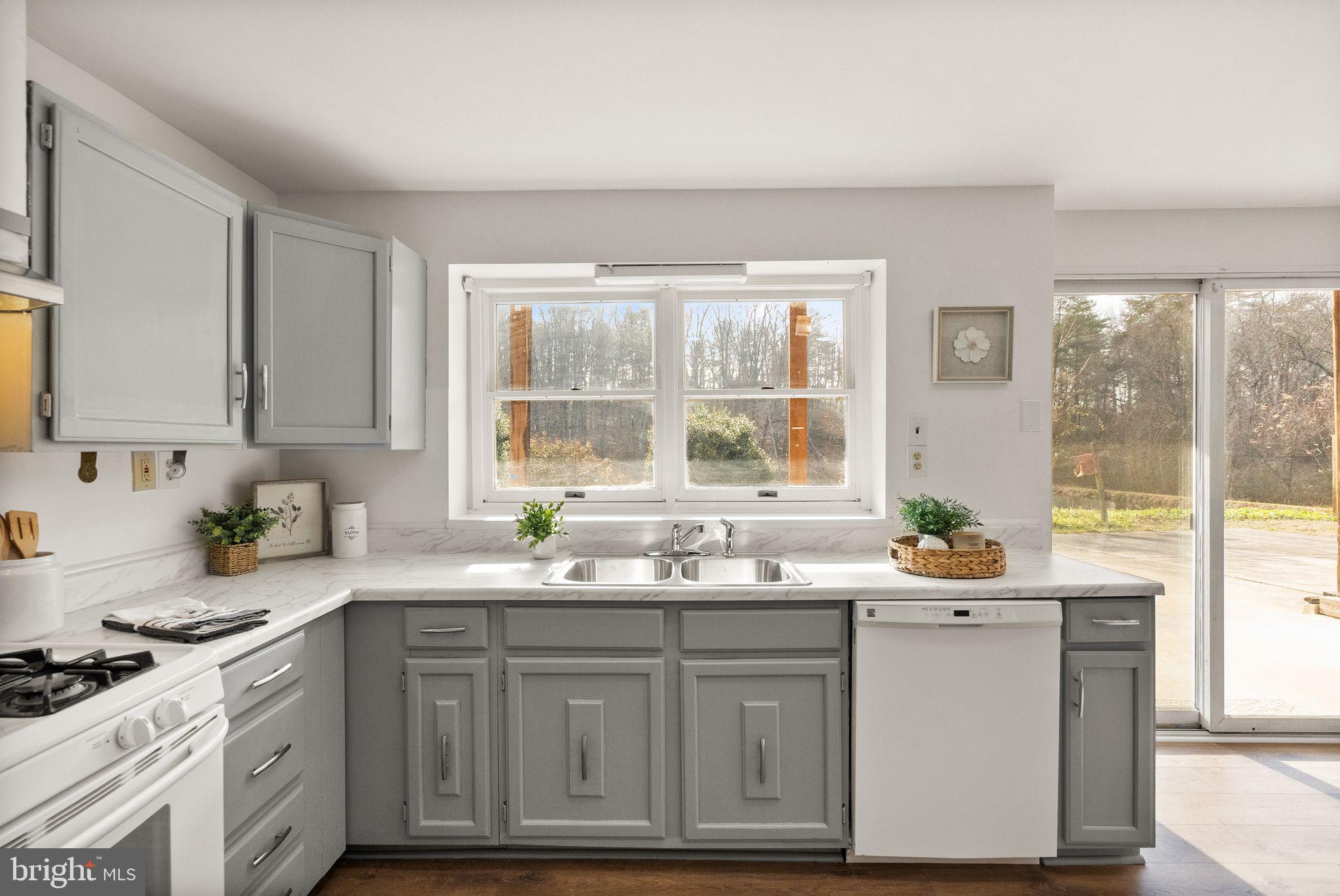 375 7 Ponds Road Amissville, VA 20106 - Photo 11 of 106 lower level kitchen