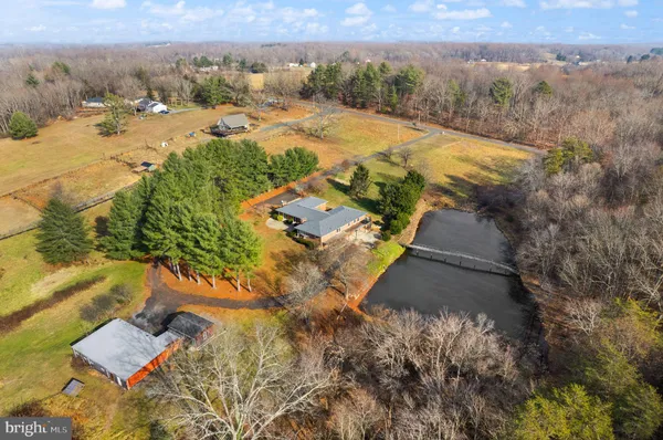 $1,175,000 | 375 7 Ponds Road, Amissville, VA 20106