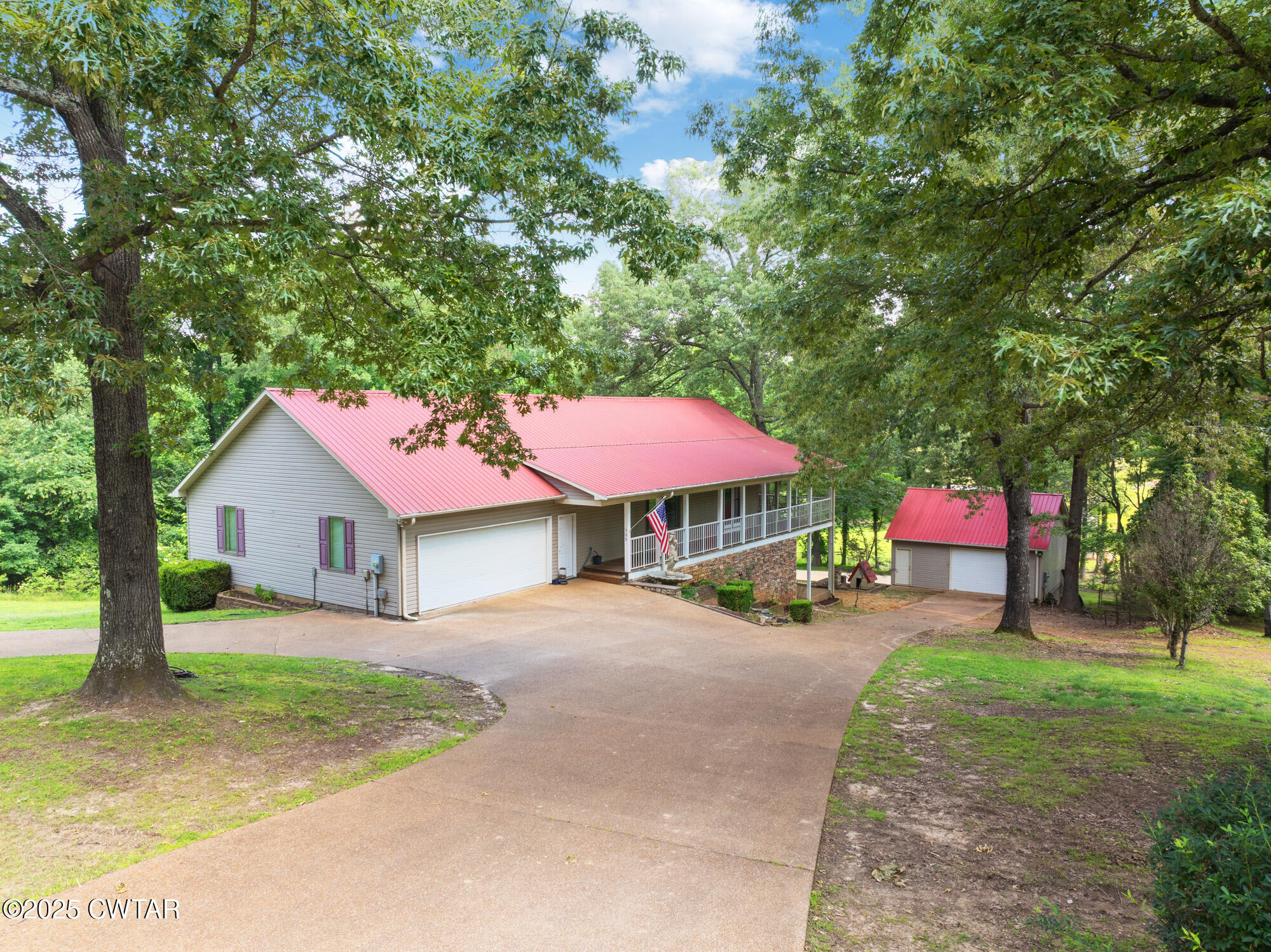 900 Pine Ridge Road Lexington, TN 38351 - Photo 2 of 36 DJI_20250603105332_0055_D