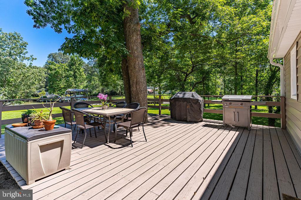 1104 Cherry Point Road West River, MD 20778 - Photo 20 of 55 Gallery Image 20