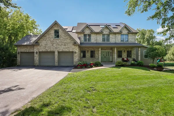 $1,248,000 | 374 Sharon Drive, Barrington, IL 60010