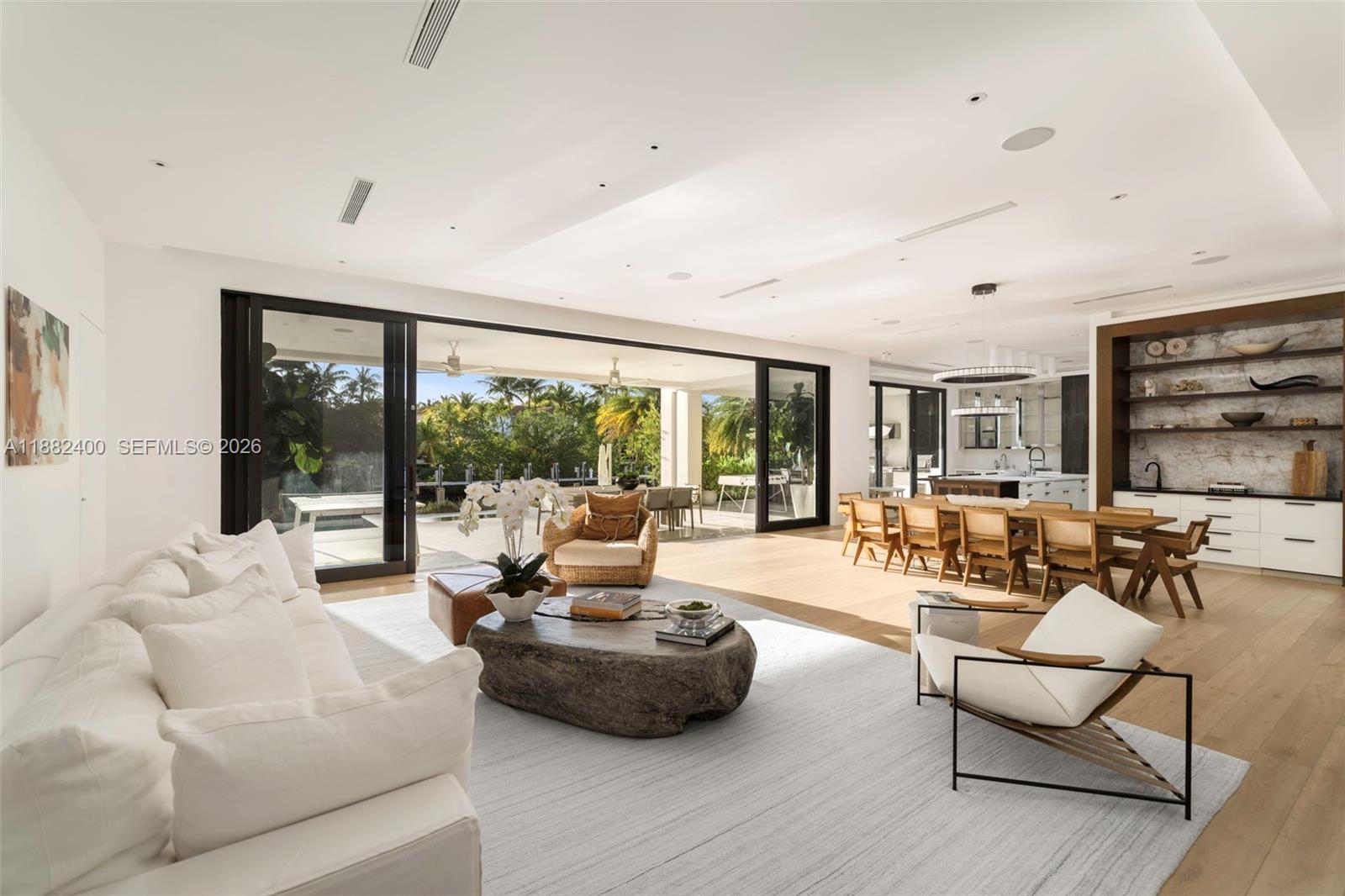 9360 Balada Street Coral Gables, FL 33156 - Photo 7 of 29 Gallery Image 7