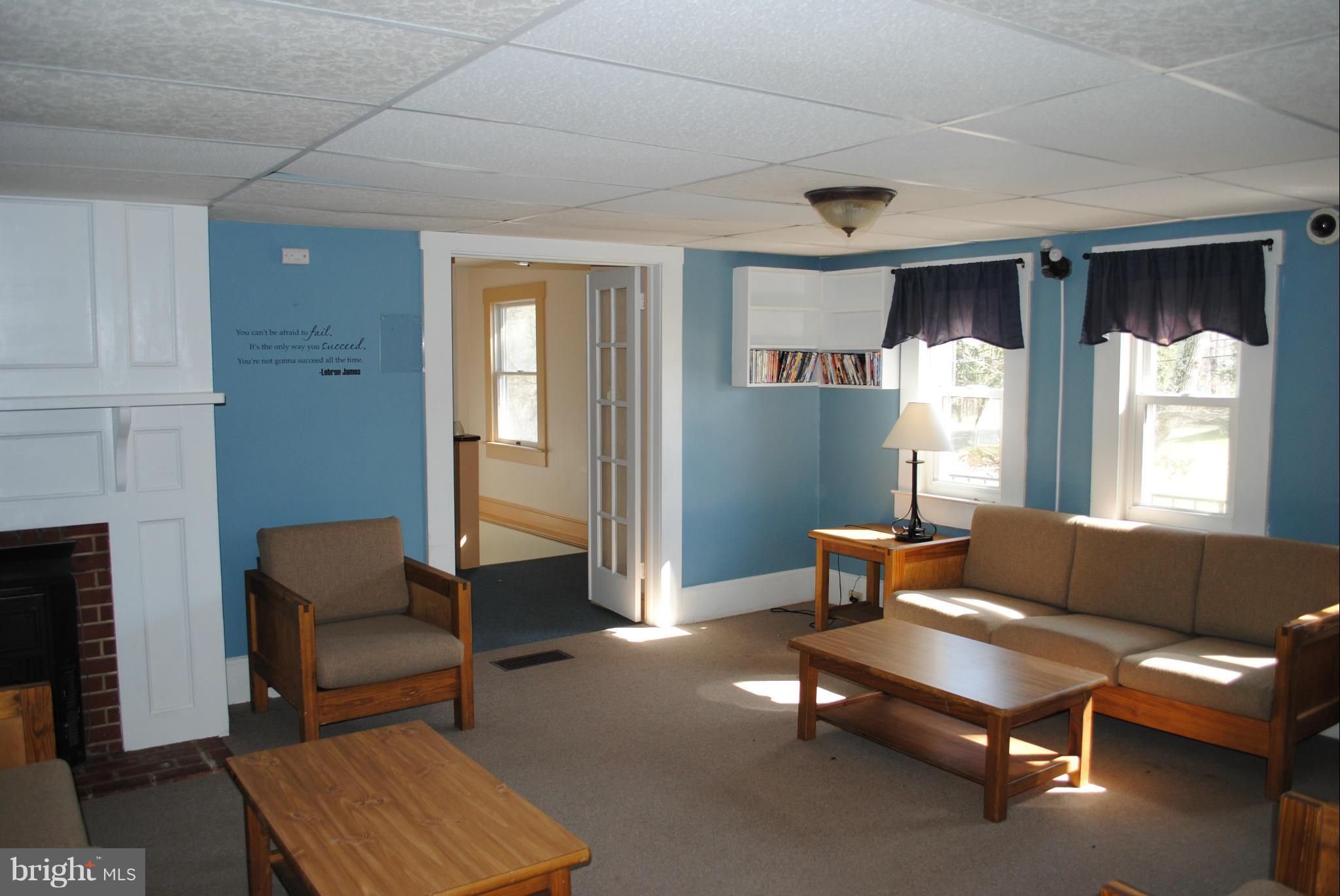 7582 Quaker Neck Road Chestertown, MD 21620 - Photo 6 of 24 Living Room