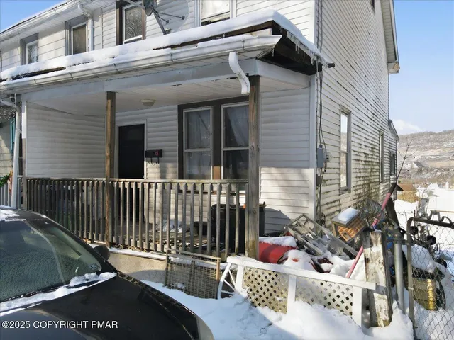 $59,900 | 313 West Water Street, Lansford, PA 18232