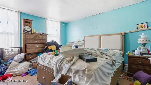 $59,900 | 313 West Water Street, Lansford, PA 18232