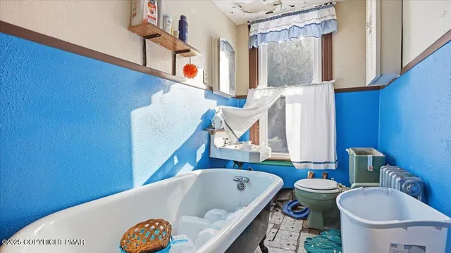 $59,900 | 313 West Water Street, Lansford, PA 18232