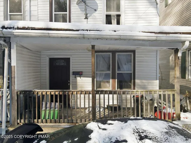 $59,900 | 313 West Water Street, Lansford, PA 18232