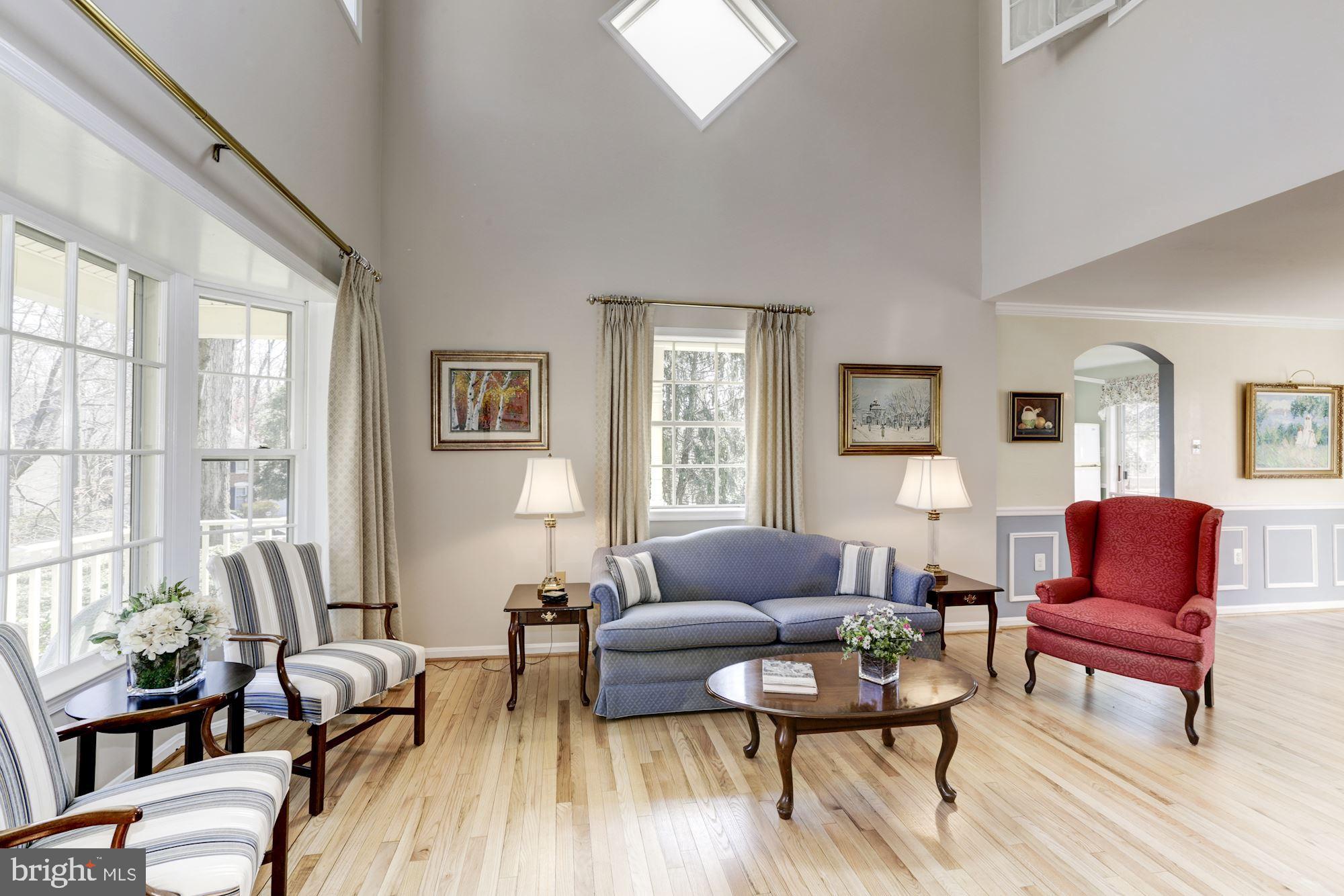 11677 Bennington Woods Road Reston, VA 20194 - Photo 11 of 51 Beautiful refinished hardwoods throughout the LR