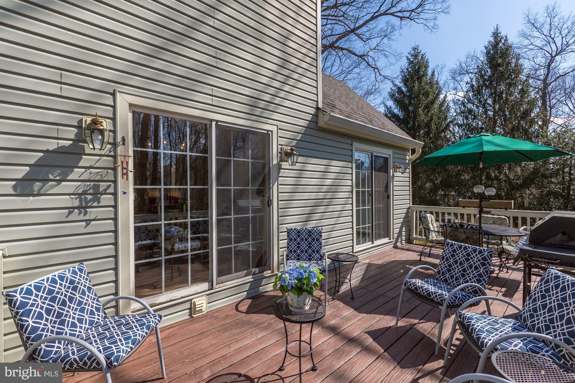 11677 Bennington Woods Road Reston, VA 20194 - Photo 43 of 51 Access to the deck from the DR and the kitchen
