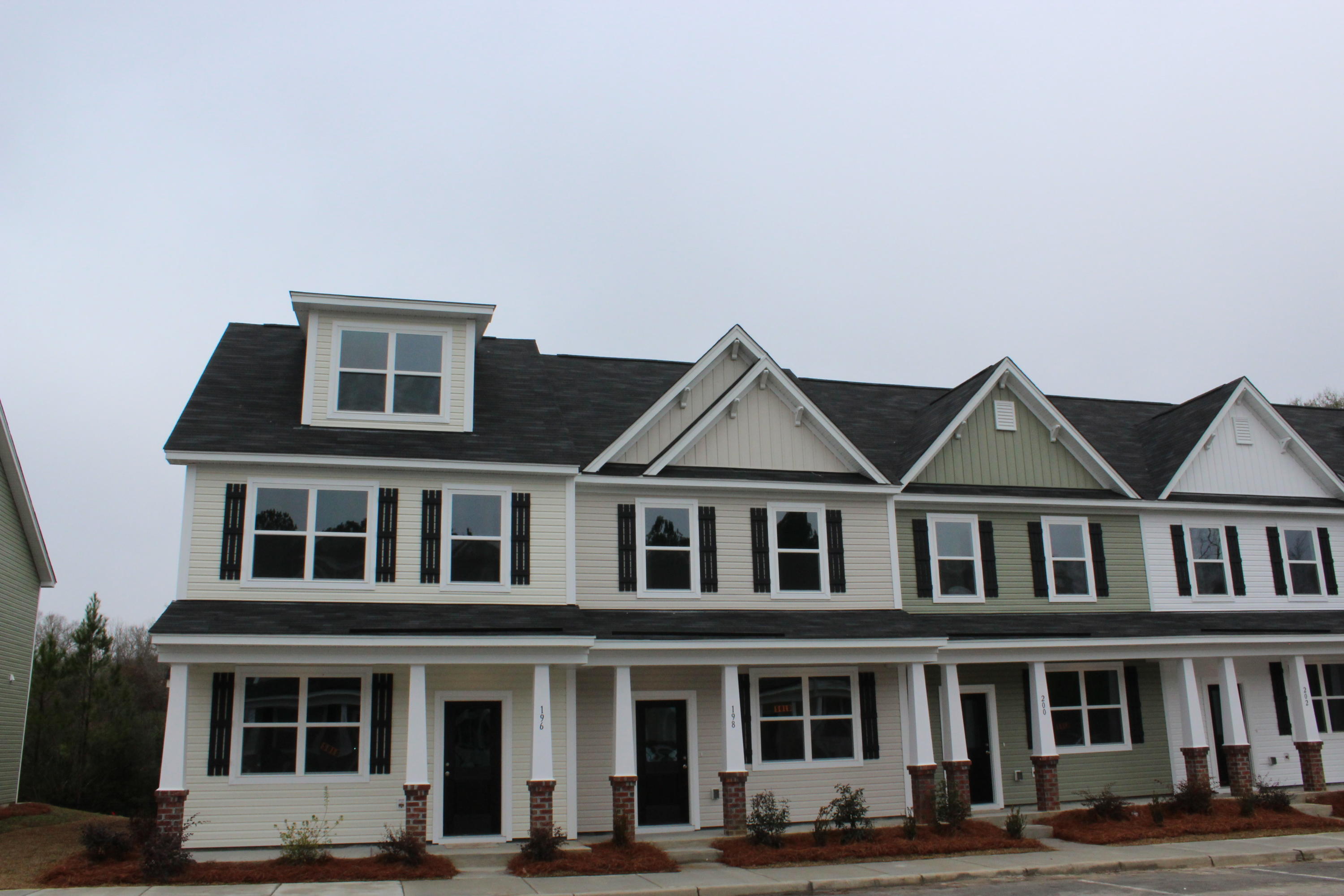 196 Woodward Road, Unit 108 Goose Creek, SC 29445 - Photo 3 of 46 IMG_4578
