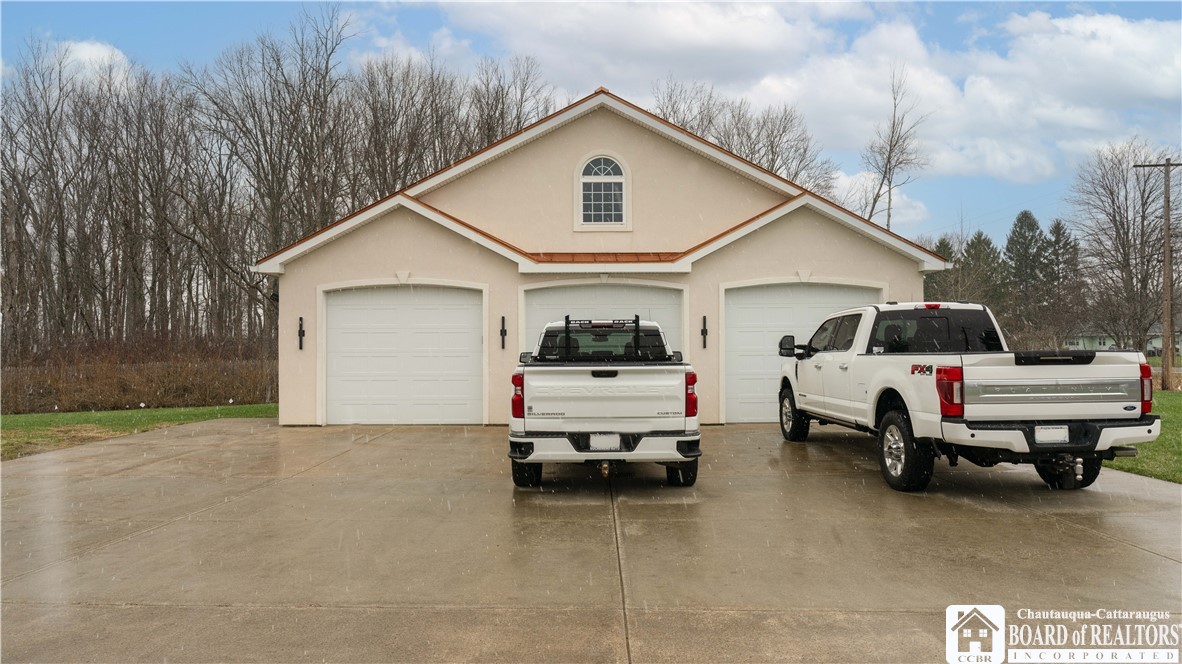 12121 Bennett State Road Hanover, NY 14136 - Photo 4 of 47