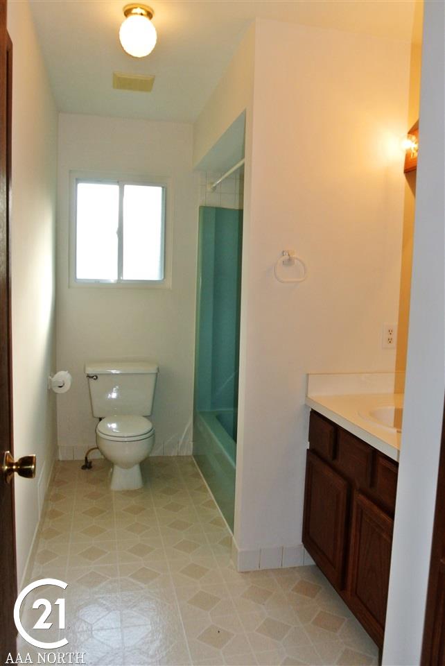 2410 Melvin Avenue Rochester Hills, MI 48307 - Photo 21 of 25