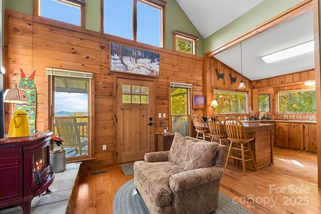 $379,000 | 121 Pairofdice Way Lake, Lake Lure, NC 28746