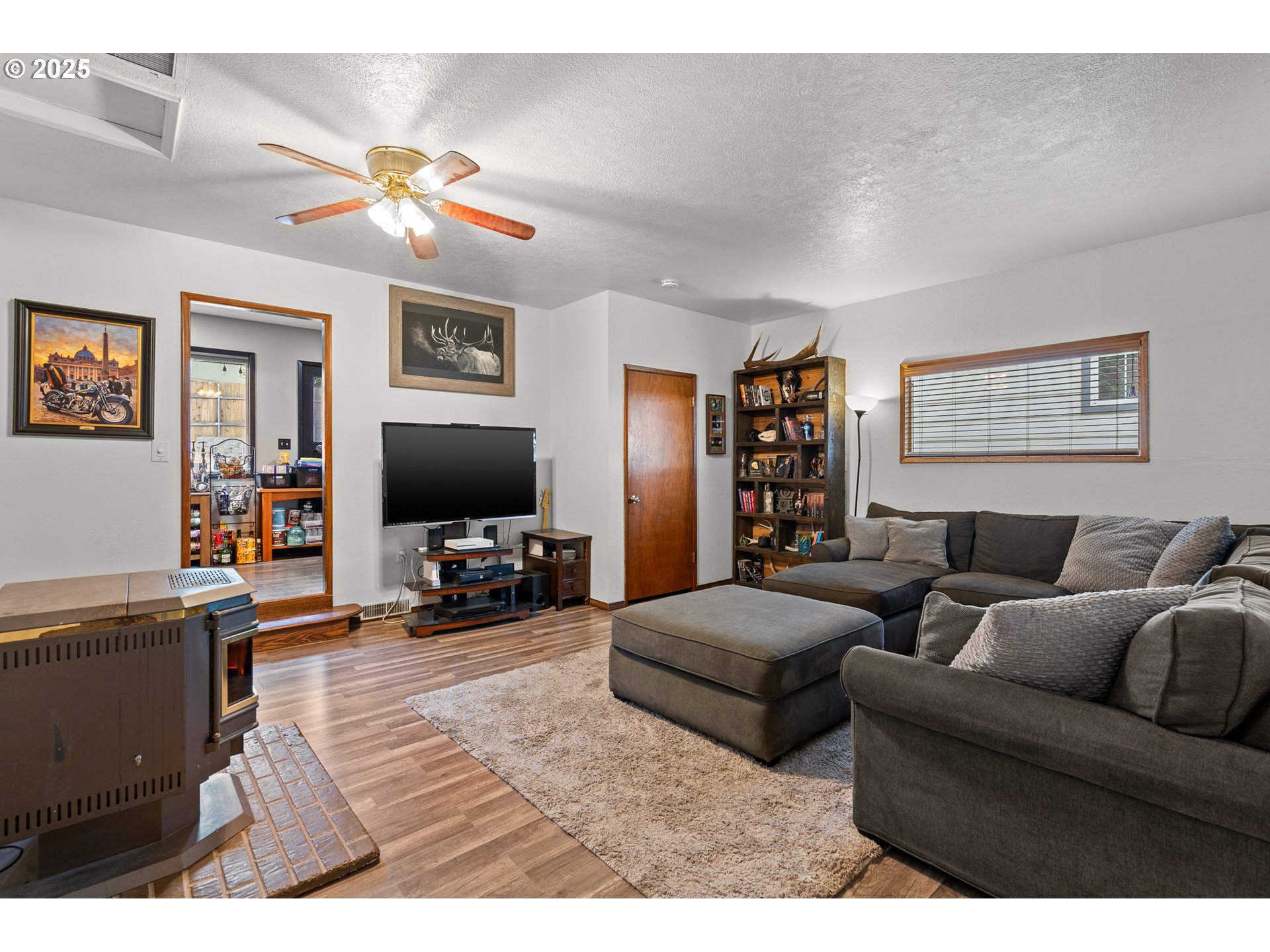 1004 Southwest 33rd Street Pendleton, OR 97801 - Photo 5 of 34