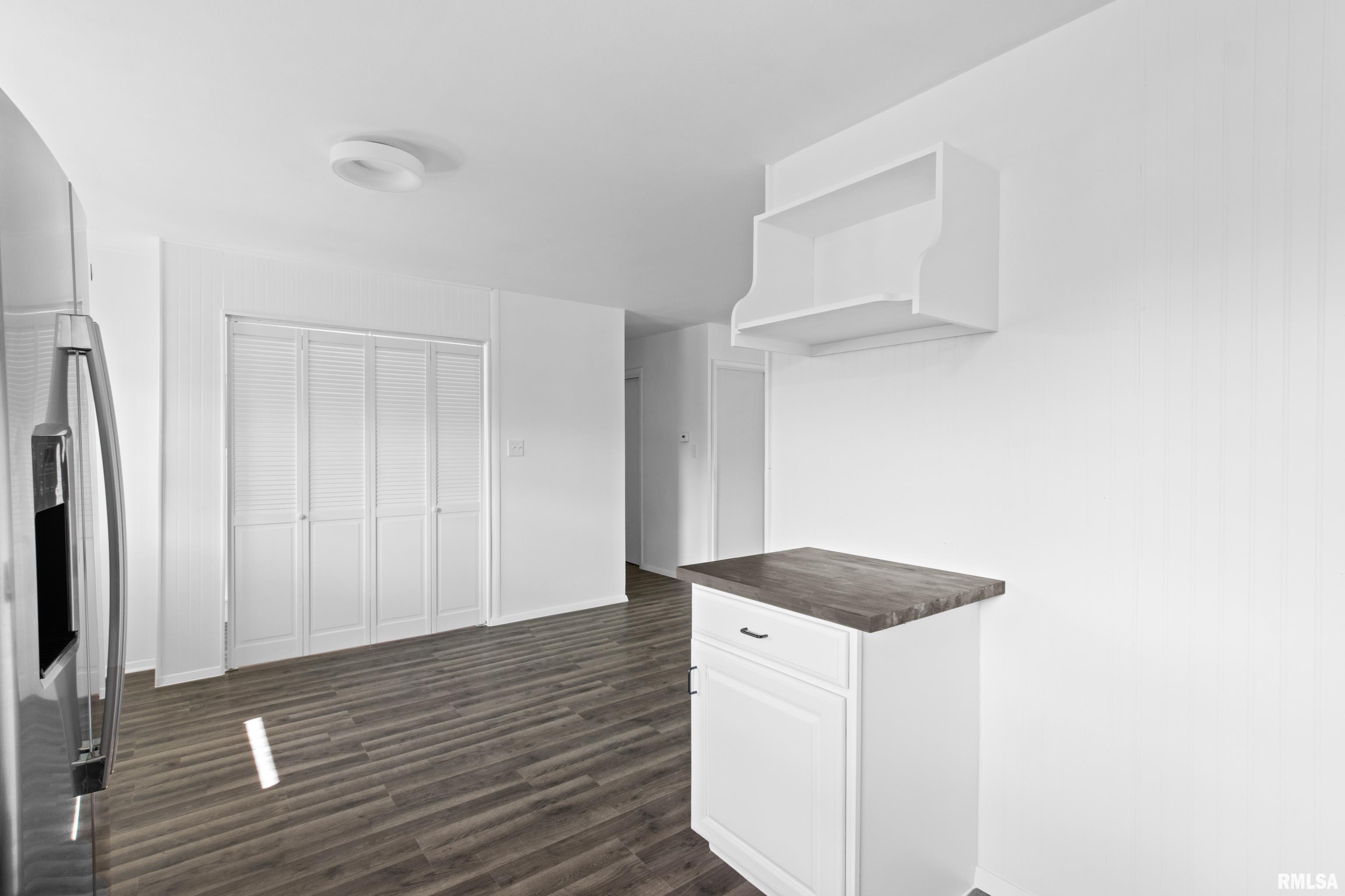 5125 North Ronald Road Peoria, IL 61614 - Photo 13 of 34 Gallery Image 13