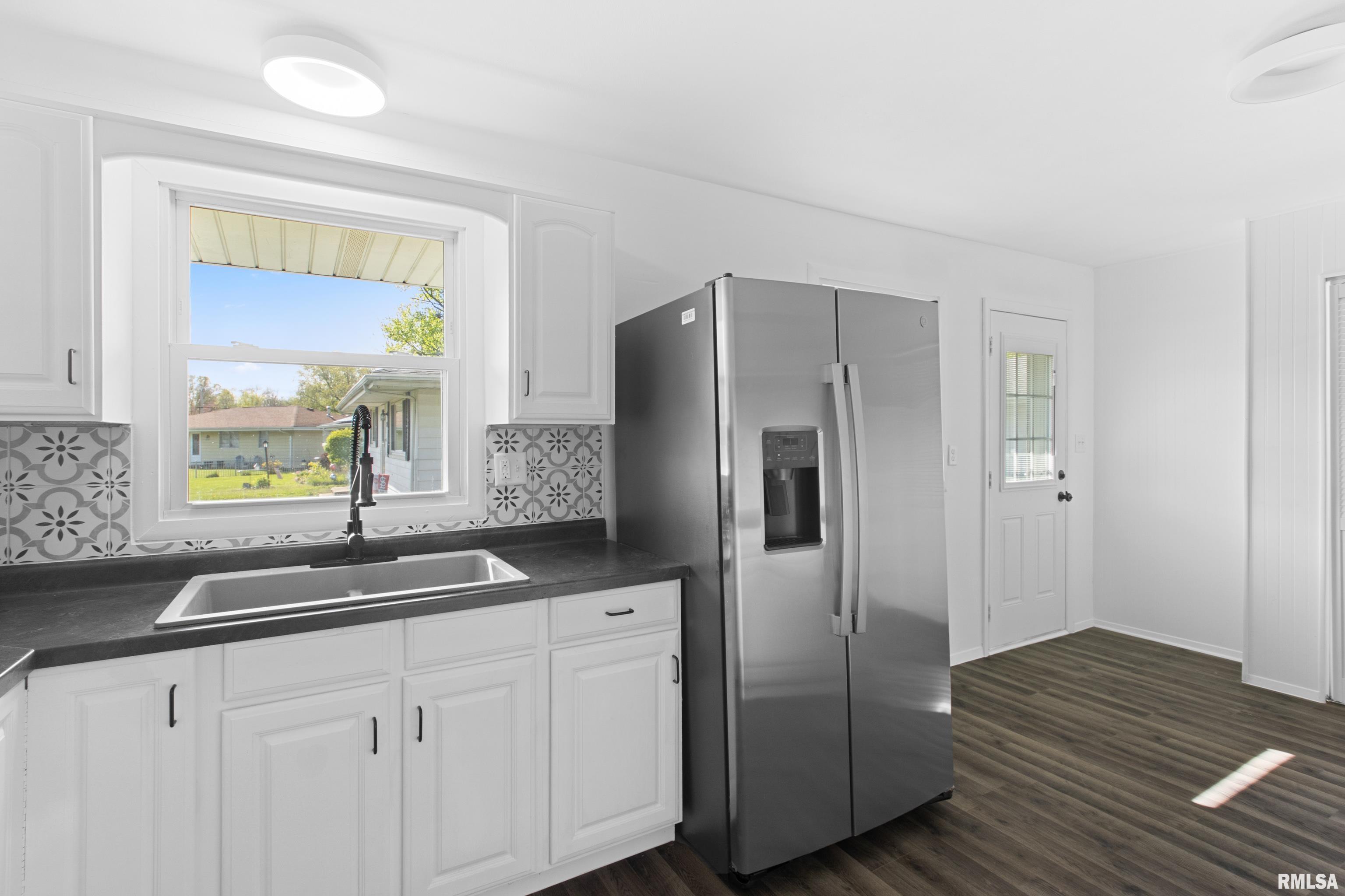 5125 North Ronald Road Peoria, IL 61614 - Photo 14 of 34 Gallery Image 14