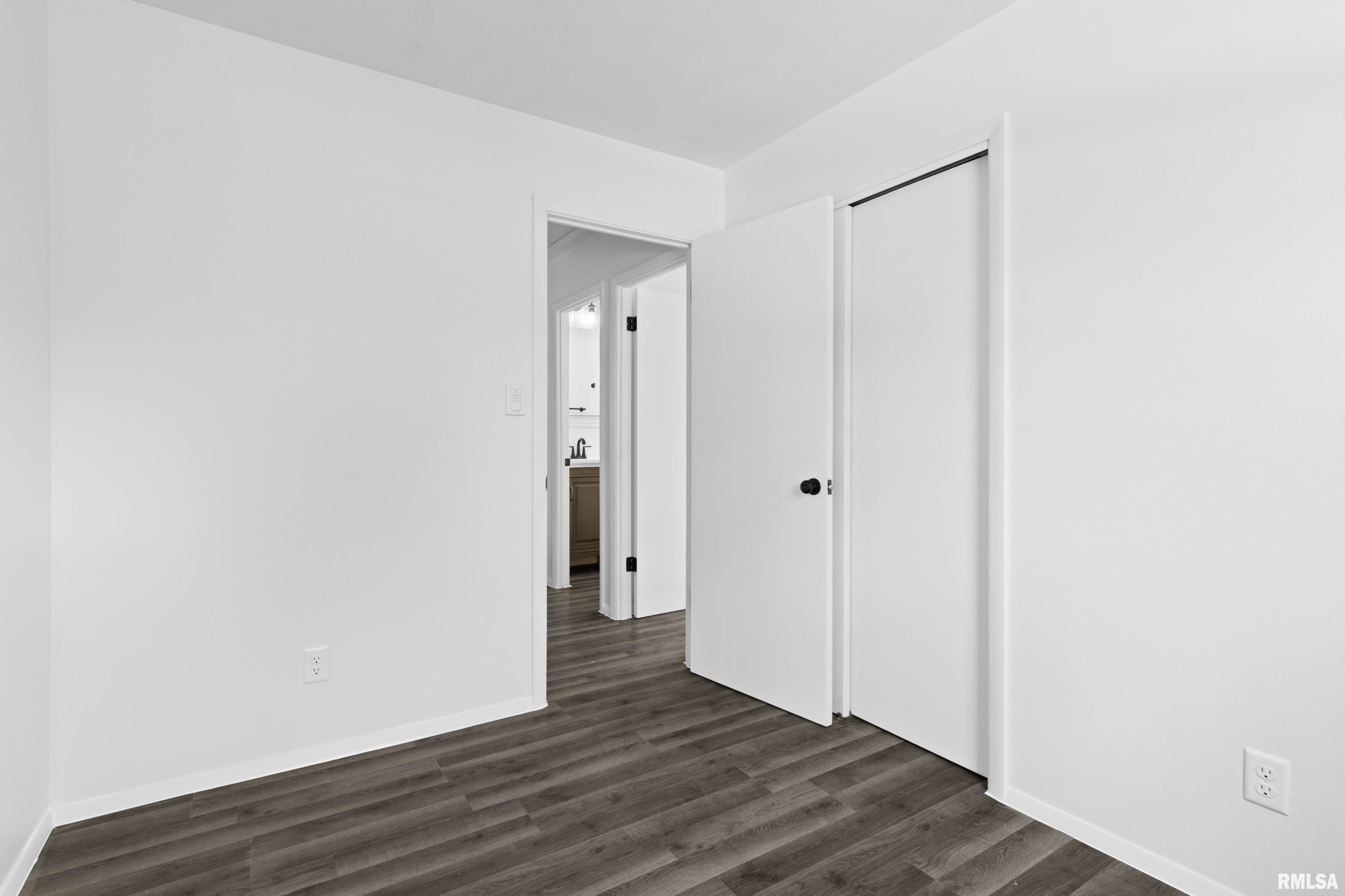 5125 North Ronald Road Peoria, IL 61614 - Photo 26 of 34 Gallery Image 26