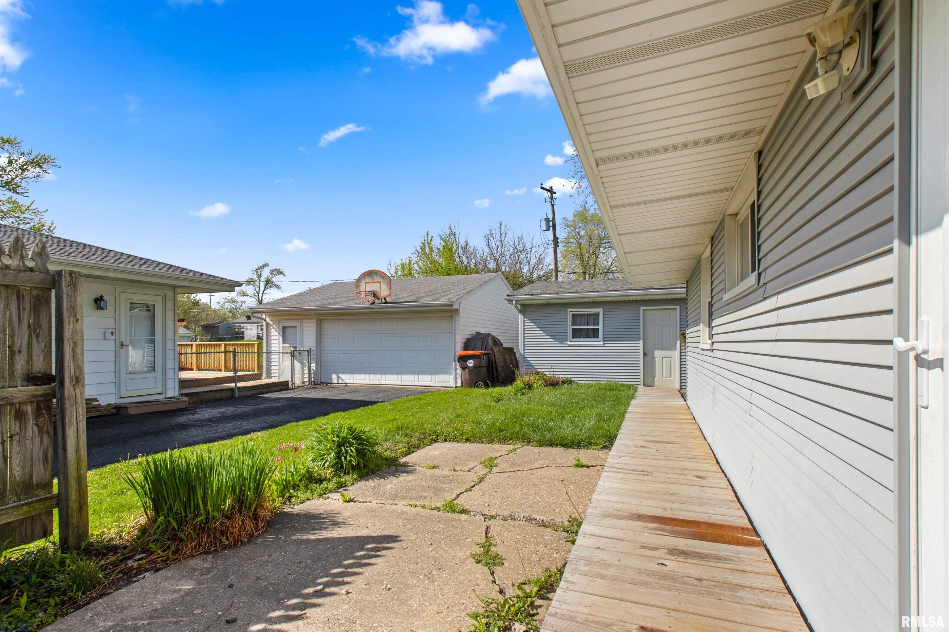 5125 North Ronald Road Peoria, IL 61614 - Photo 30 of 34 Gallery Image 30
