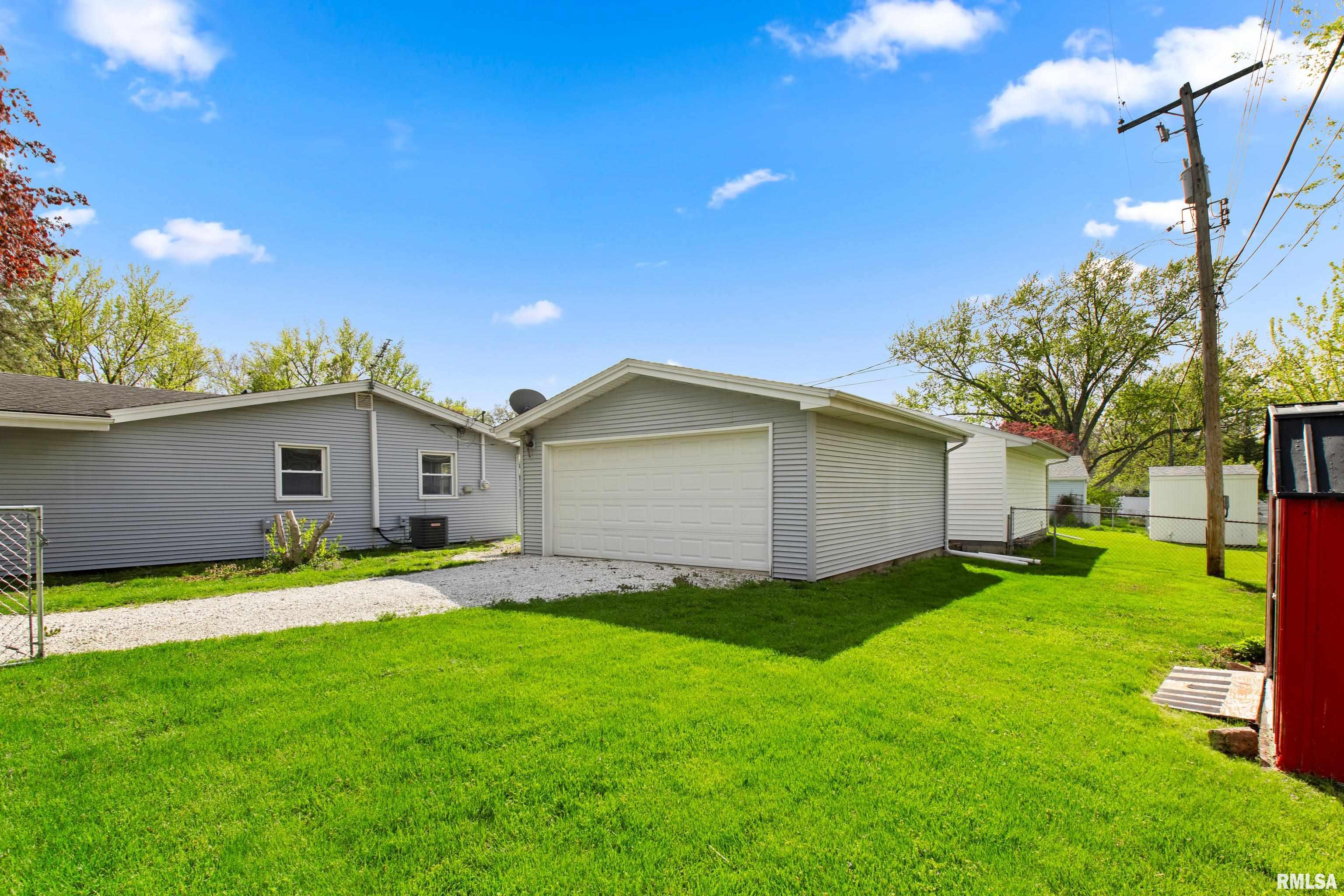 5125 North Ronald Road Peoria, IL 61614 - Photo 33 of 34 Gallery Image 33
