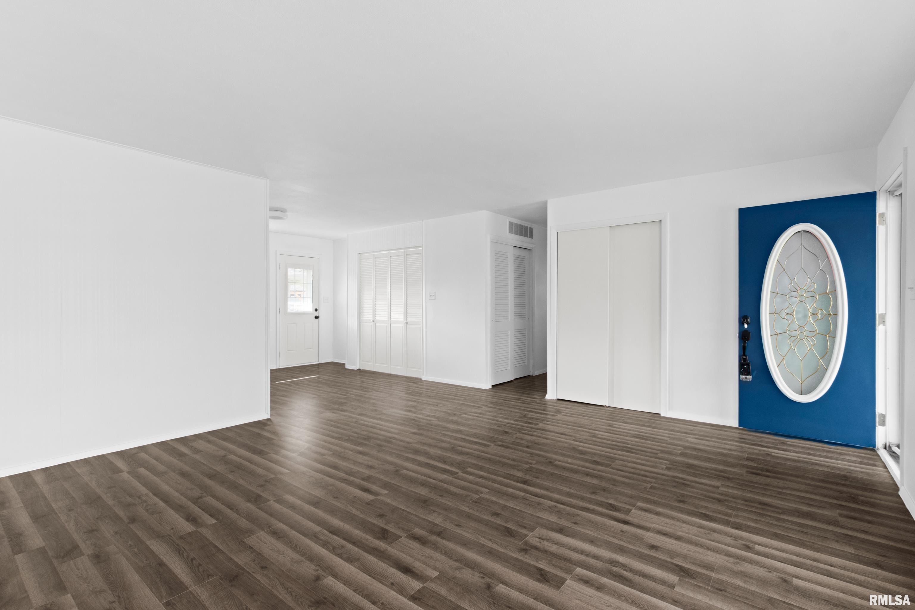 5125 North Ronald Road Peoria, IL 61614 - Photo 5 of 34 Gallery Image 5