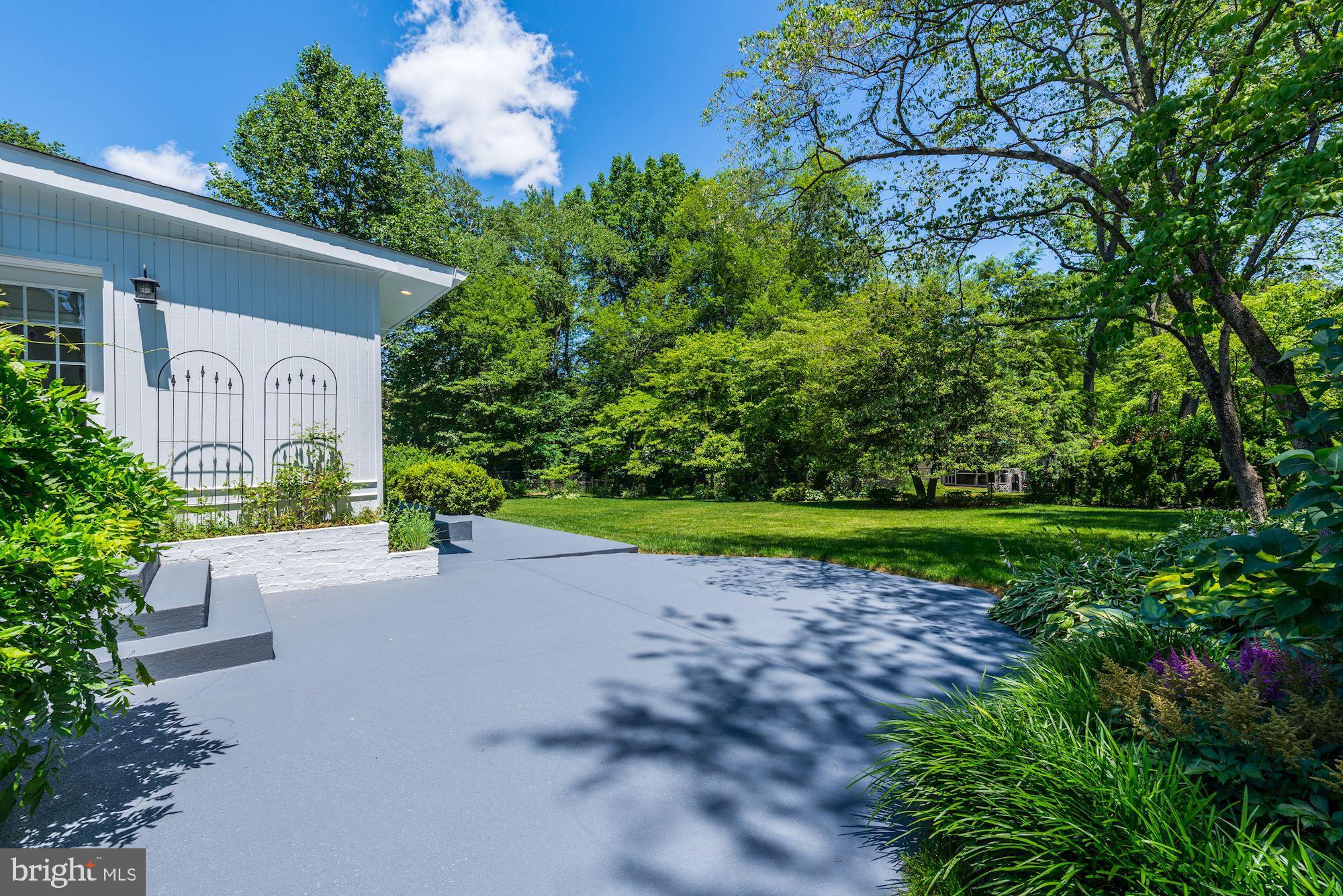 9113 Seven Locks Road Bethesda, MD 20817 - Photo 3 of 24