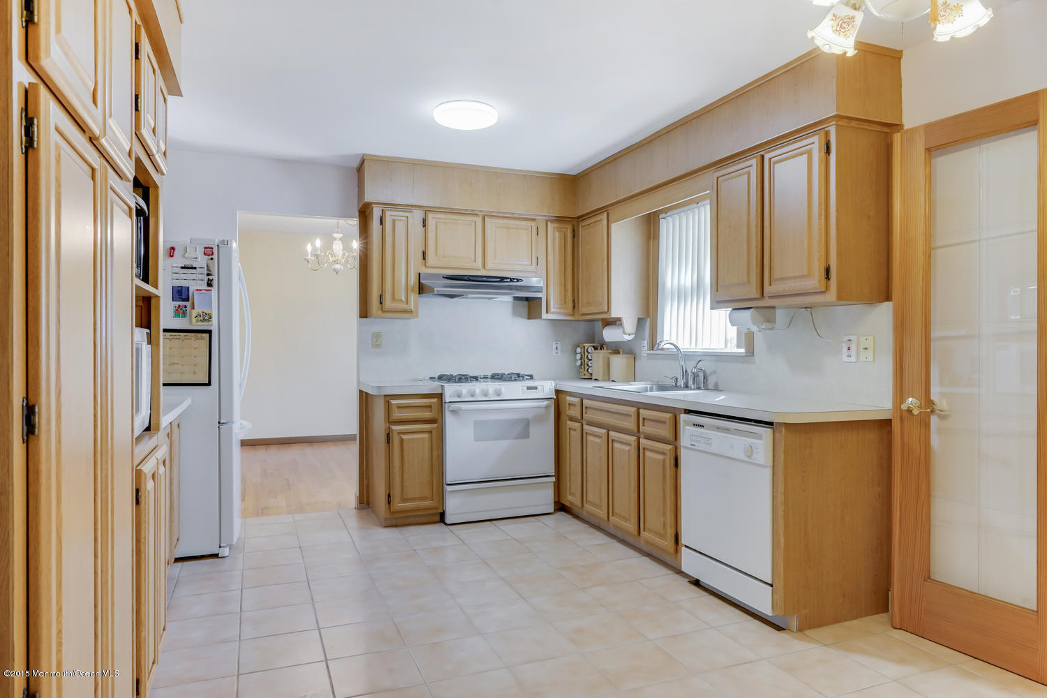 121 Sargent Road Freehold, NJ 07728 - Photo 12 of 37 121 Sargent Rd Freehold NJ-large-016-71-