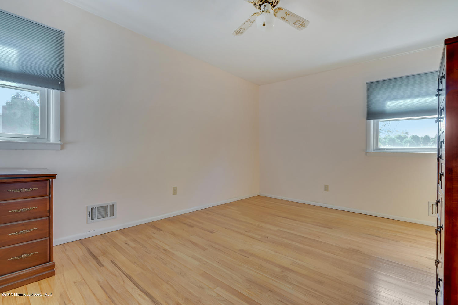 121 Sargent Road Freehold, NJ 07728 - Photo 23 of 37 121 Sargent Rd Freehold NJ-large-035-97-
