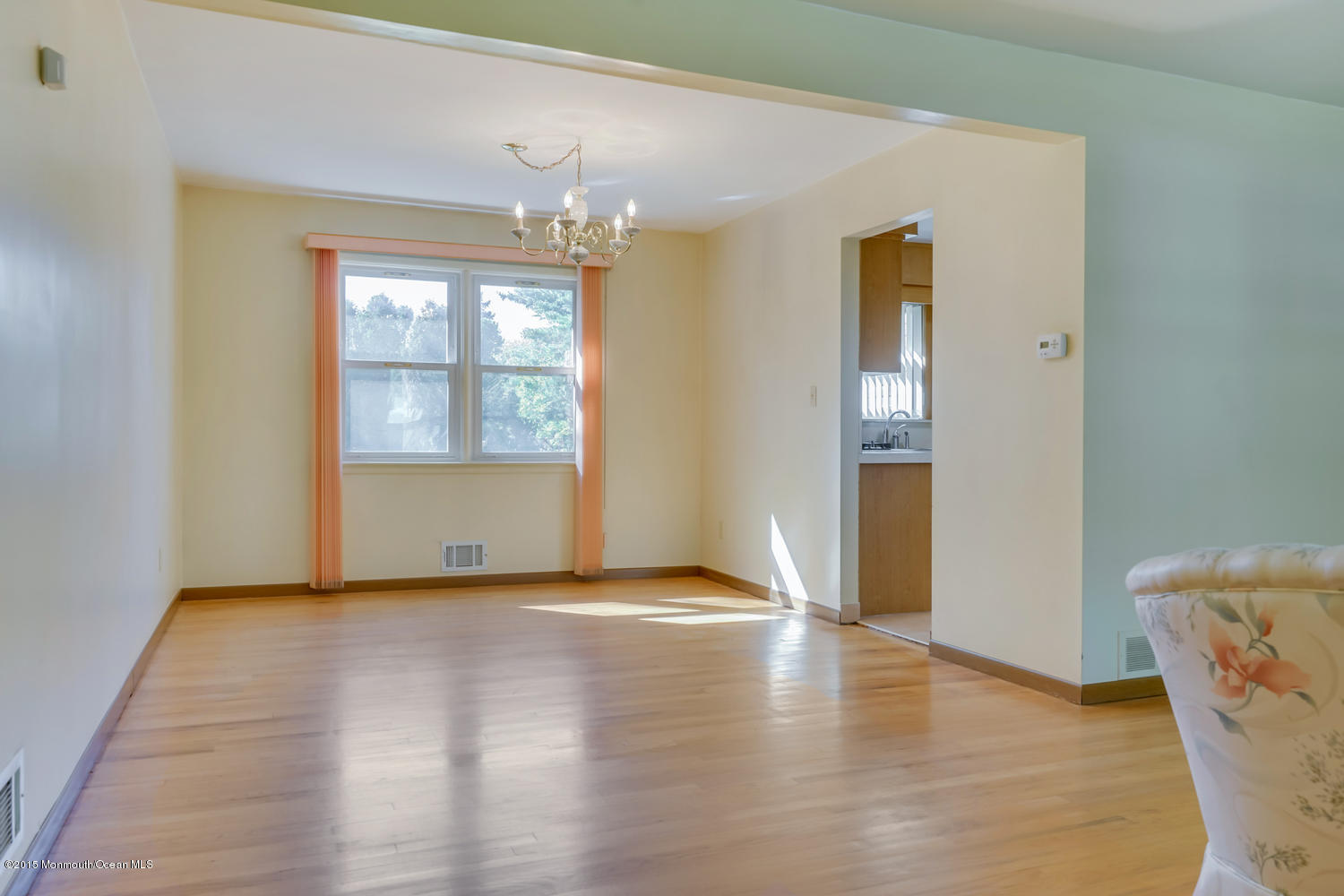 121 Sargent Road Freehold, NJ 07728 - Photo 6 of 37 121 Sargent Rd Freehold NJ-large-012-91-